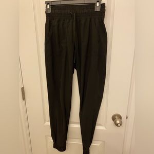 Albion Fit Destination Joggers (black)